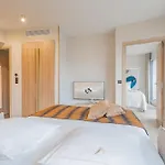 Apart-hotel Yuna Porte-maillot - Levallois-Perret
