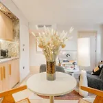 Apart-hotel Yuna Porte-maillot - 4*