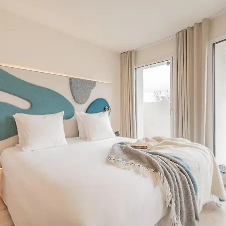 Yuna Porte-maillot - Appart hôtel