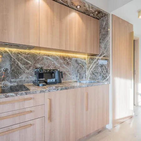 Hotel apartamentowy Yuna Porte-maillot -