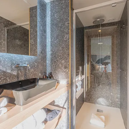 Yuna Porte-maillot - Hotel apartamentowy