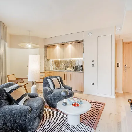 Yuna Porte-maillot - Apartmanhotel 4*