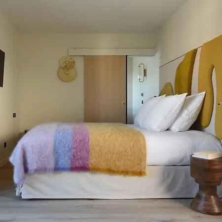 Hotel apartamentowy Yuna Porte-maillot - 4*