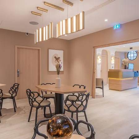 Yuna Porte-maillot - Aparthotel